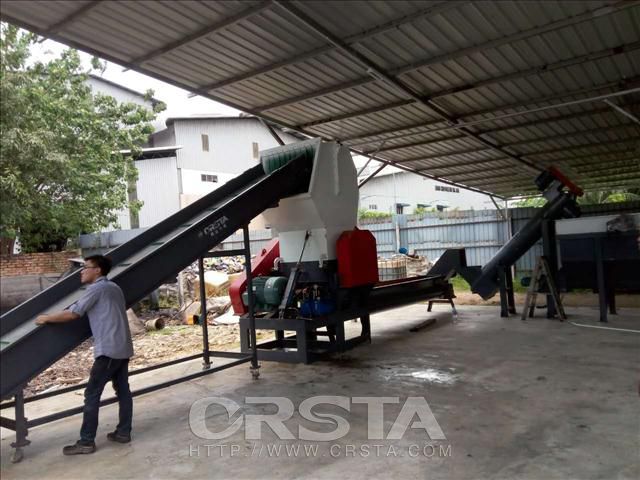 1000KG/H  马来西亚安装HDPE瓶破碎清洗回收处理生产线安装完成