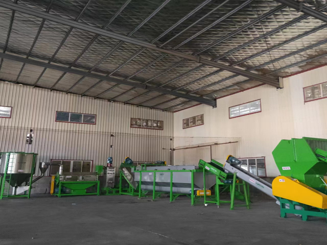 汽车保险杠破碎清洗线